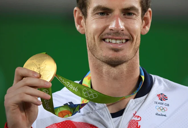 Andy Murray (na fotografiji) je iz Ria de Janeira leta 2016 prinesel zlato odličje. FOTO: Toby Melville/Reuters