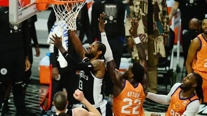 Fotografija: Paul George je bil dve podaji oddaljen od trojnega dvojčka. FOTO: Gary A. Vasquez/ USA Today Sports