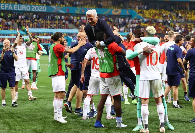 Vladimir Petković je v vlogi selektorja Švice dosegel največjo zmago. FOTO: Marko Djurica/Reuters