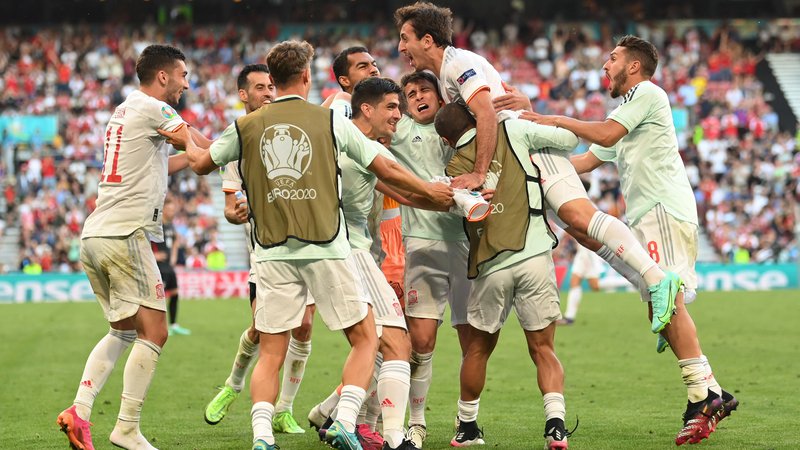 Fotografija: Španci so bili po uvodnih dveh tekmah na evropskem prvenstvu le pri dveh točkah in neučinkoviti, v četrtfinale pa so se uvrstili kot najučinkovitejši. FOTO: Stuart Franklin/Reuters
