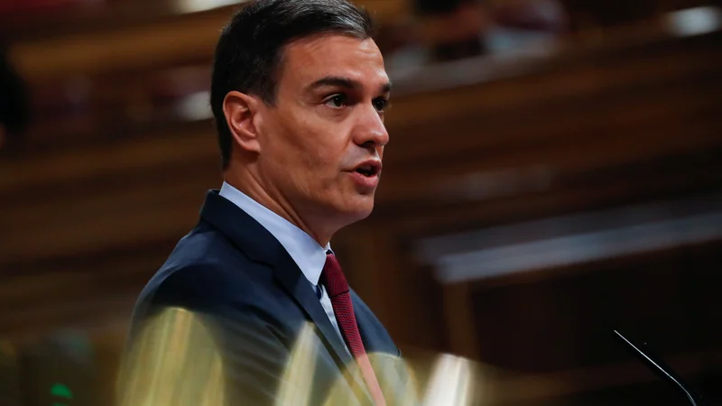 Fotografija: Levosredinska koalicijska vlada Pedra Sáncheza bi rada zakopala bojno sekiro v Kataloniji, s čimer tvega veliko v Španiji.
FOTO: Susana Vera/Reuters