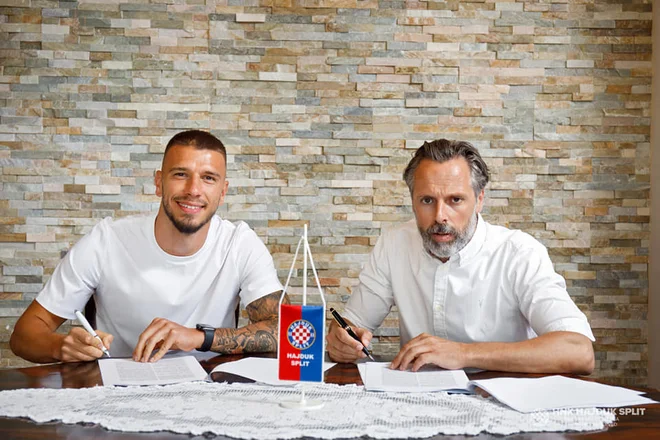 Jan Mlakar in predsednik Hajduka Lukša Jakobušić. FOTO: HNK Hajduk