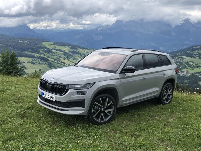 Škoda kodiaq ostaja močan adut med športnimi terenci, v ospredju je še vedno prostornost. FOTO: Aljaž Vrabec