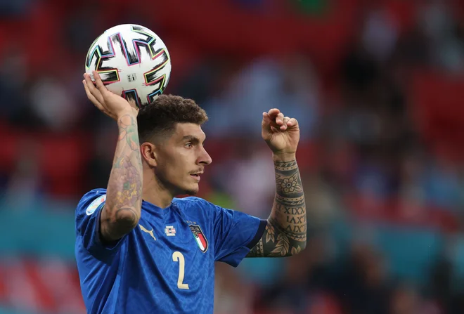 Giovanni Di Lorenzo meni, da v Italiji prevečkrat uporabljajo VAR. FOTO: Catherine Ivill/Reuters