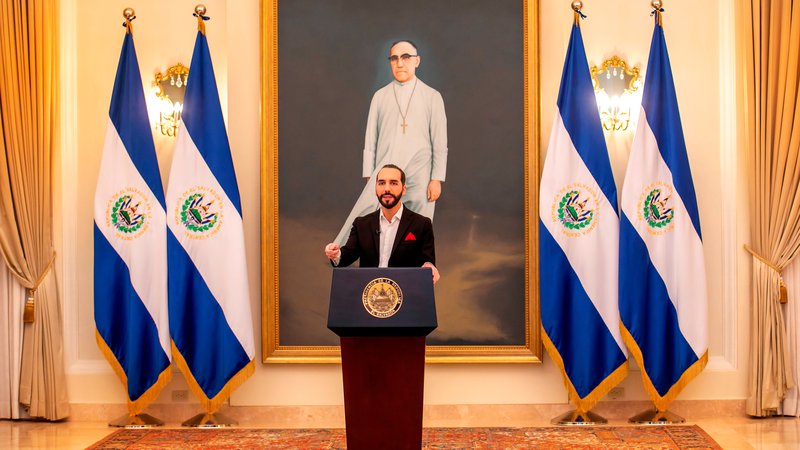 Fotografija: Predsednik Salvadorja, 39-letni Nayib Bukele, je prodorni podjetnik in spretni politik. FOTO: Reuters
