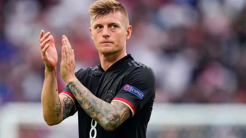 Fotografija: Toni Kroos se je razočaran poslovil od letošnjega evropskega prvenstva. FOTO: Frank Augstein/AFP