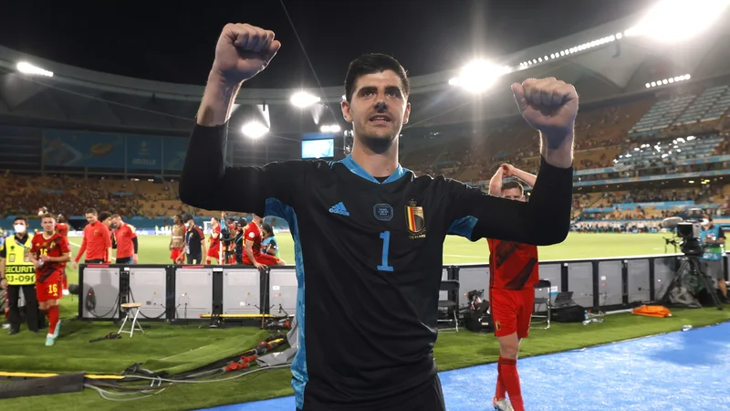 Fotografija: Belgijski vratar Thibaut Courtois je bil zadnji Realov adut, ki bi na evropskem prvenstvu v nogometu lahko osvojil lovoriko. FOTO: Marcelo Del Pozo/Reuters