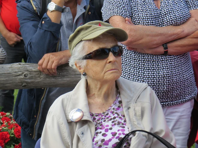 Valerija Skrinjar Valči, živa priča medvojnih dogodkov na Menini planini. FOTO: Bojan Rajšek/Delo