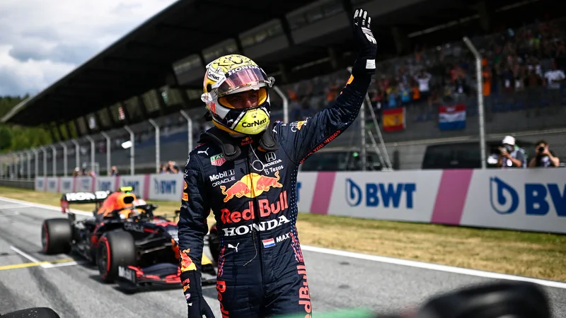 Fotografija: Red Bullov dirkač Max Verstappen je odlično formo potrdil tudi v kvalifikacijah za osmo dirko fromule za svetovno prvenstvo v avstrijskem Spielbergu. FOTO: Christian Bruna/AFP