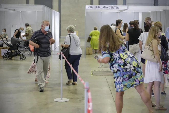 Pobudniki referenduma zahtevajo odpravo težav v prihodnjih dveh dneh. FOTO: Uroš Hočevar/Delo