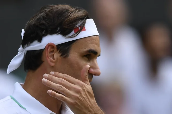 Federer je daleč od stare forme. FOTO:&nbsp;Toby Melville/Reuters
