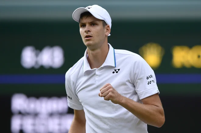 Hubert Hurkacz igra tenis življenja. FOTO: Toby Melville/Reuters