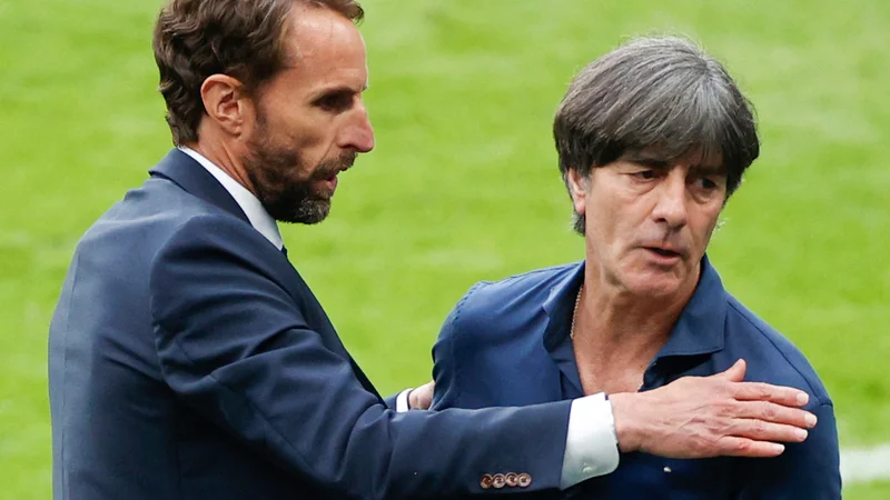 Fotografija: Gareth Southgate in Joacjim Löw po tekmi Anglije in Nemčije. FOTO: John Sibley/AFP