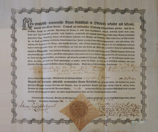 Listina čebelarske družbe v Zgornji Lužici za Petra Pavla Glavarja z dne 5. junija 1772 Fotografiji osebni arhiv A. Š.