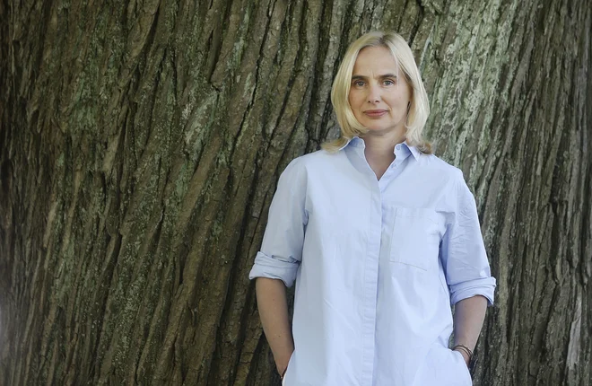 &raquo;Življenje je prijazno z menoj. Tudi kadar so me premetavali viharji, sem verjela, da je samo začasno tako in da bo enkrat vse v redu,&laquo; pravi Barbara Čeferin. FOTO: Blaž Samec