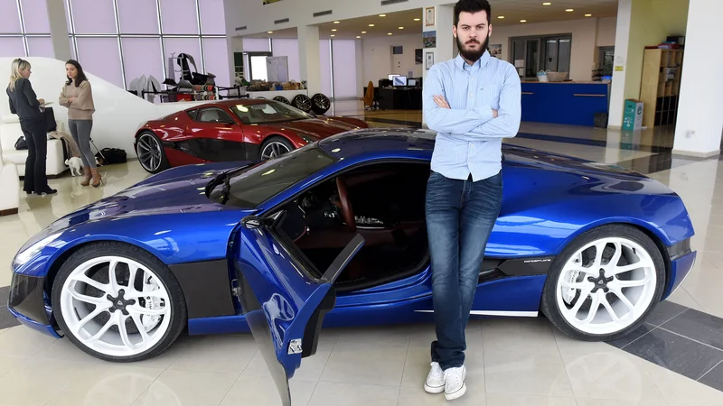 Fotografija: Mate Rimac: Že leto dni se ukvarjamo z novim Bugattijevim modelom, ki bo čudež. FOTO: Denis Lovrović/AFP