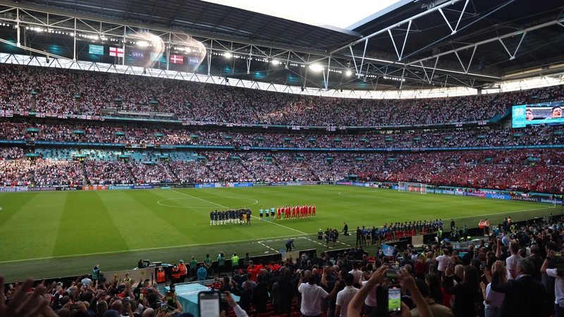 Na Wembleyju se bo zbralo približno 66.000 navijačev Anglije in Italije. FOTO: Catherine Ivill/Reuters