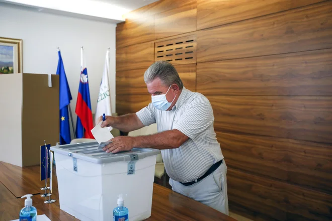 Vizjak meni, da je bil referendum »ugrabljen«. FOTO: Matej Družnik/Delo