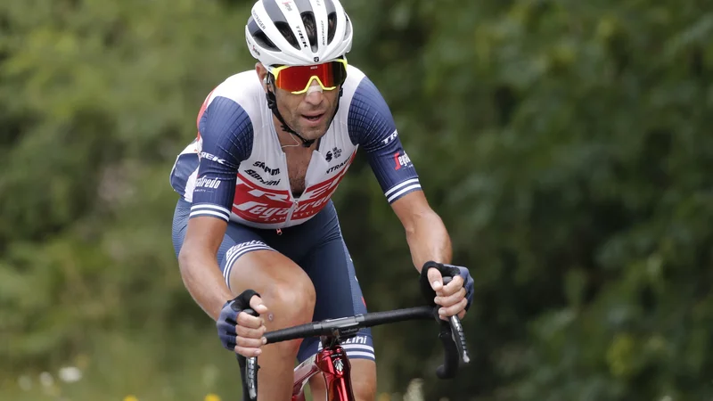 Fotografija: Vincenzo Nibali je že končal svoje poglavje na letošnji dirki po Franciji in se začel pripravljati za olimpijski nastop v Tokiu. FOTO: Benoit Tessier/Reuters