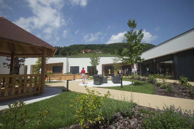 V Gornjem Gradu so odprli prvi sodobni center za demenco v Sloveniji, imenovan Makov svet. FOTO: Jure Eržen/Delo