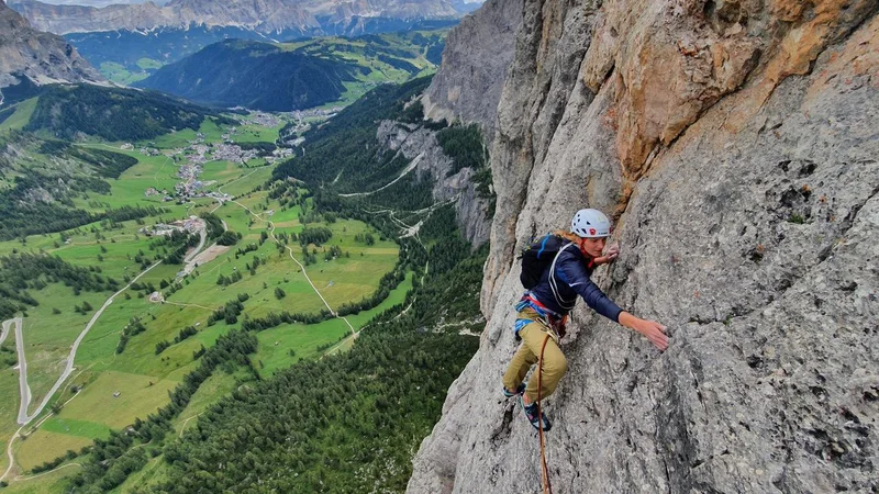 Fotografija: Zahtevnejše ture, katerim je posvečen ta članek, predstavljajo krono gorniške sezone, tudi kariere. FOTO: Luka Stražar