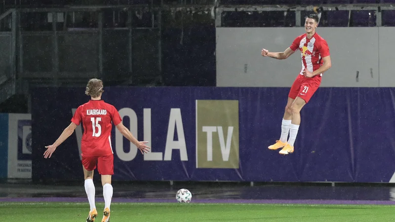 Fotografija: Benjamin Šeško je bil najmlajši udeleženec zadnje reprezentančne akcije članske izbrane vrste, ki se je pomerila s Severno Makedonijo in Gibraltarjem. Nogometaš Salzburga je v minuli sezoni na posoji v Lieferingu zabil 21 golov v 2. avstrijski ligi. FOTO: Christian Ort/gepa