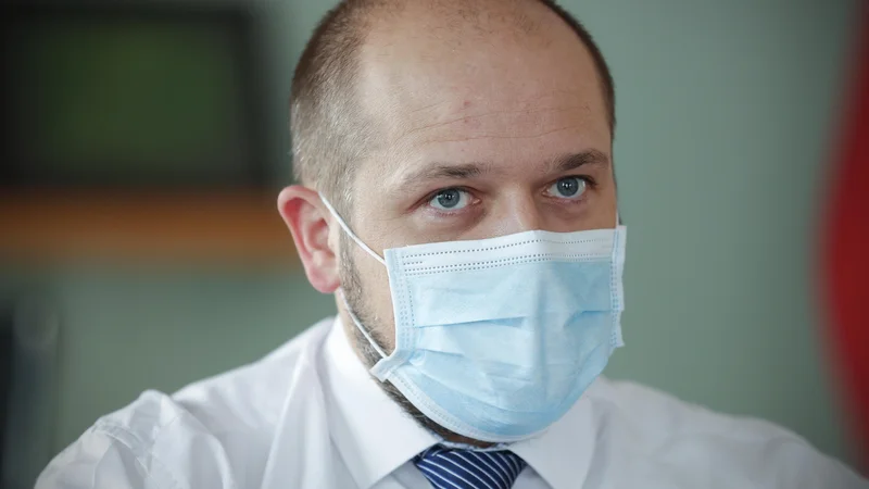 Fotografija: Zdravstveni minister Janez Poklukar je pri imenovanju glavne zdravstvene inšpektorica napravil več napak, so ugotovili na inšpektoratu za javni sektor. FOTO: Uroš Hočevar