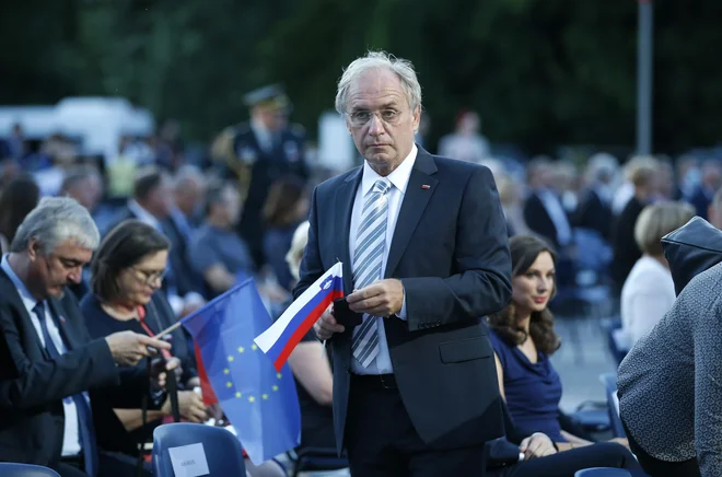 Z naše strani ni zadržkov, da bi Hrvaška vstopila v schengensko območje, pravi minister Aleš Hojs. FOTO: Matej Družnik/Delo
