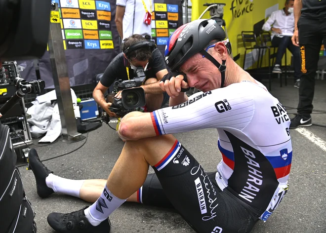 Matej Mohorič je na letošnji dirki po Franciji ekipi Bahrain Victorious privozil etapno zmago. FOTO: Gregory Van Gansen/Reuters