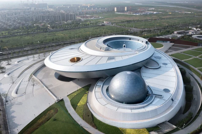 Muzej so oblikovali v ameriškem arhitekturnem biroju Ennead, ki je znan tudi po planetariju Rose v New Yorku. FOTO: Ennead Architects