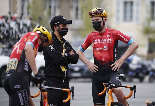 »Nič posebnega se ni zgodilo. Prišla je policija, zaprosila za datoteke treningov naših kolesarjev in preverila avtobus,« je za Cyclingnews povedal Eržen. FOTO: Benoit Tessier Reuters