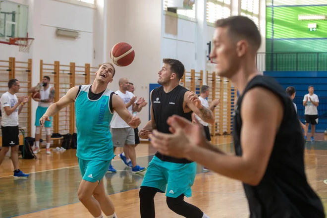 Trening slovenske košarkarske reprezentance. FOTO: Voranc Vogel