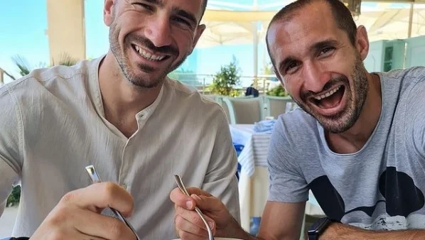 Fotografija: Italijanski obrambni dvojec uživa v zasluženem dopustu. FOTO: Instagram