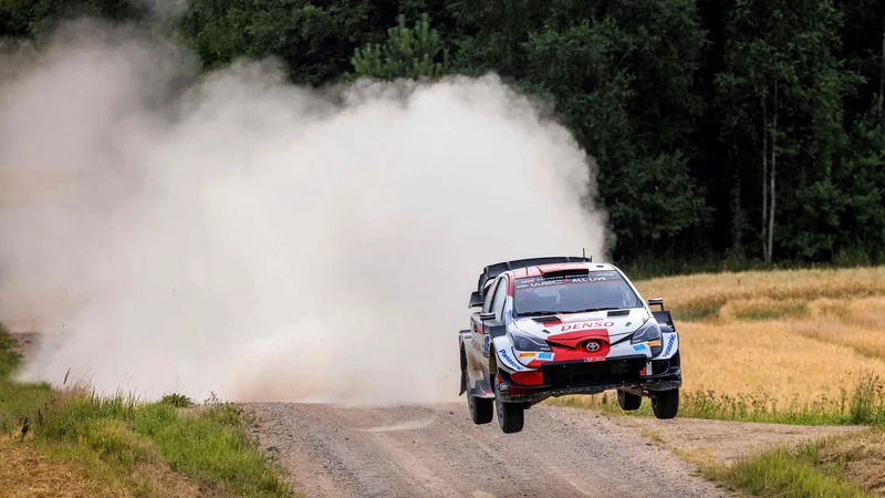 Fotografija: Kalle Rovanperä je s sovoznikom, rojakom Jonnejem Halttunenom, pred uspehom kariere. FOTO: Timo Anis/AFP