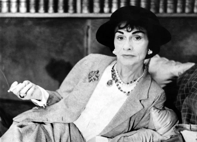 Coco Chanel je rada rekla, da ne potrebuje dnevne doze strupa, ki mu rečemo sreča. Foto AFP