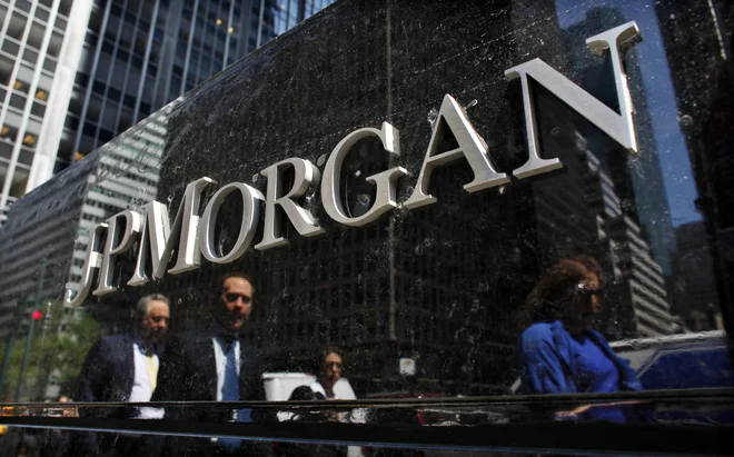 Jamie Dimon je edini vodilni človek kakšne banke z Wall Sreeta, ki je svojo ustanovo popeljal skozi finančno krizo v letu 2008. FOTO: Eduardo Munoz/Reuters