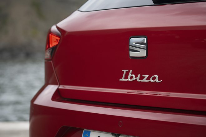 Ibiza ima zdaj spremenjen zapis imena.<br />
FOTO: Seat
