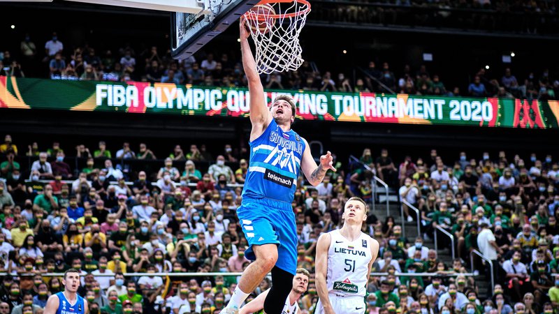 Fotografija: Litovci niso mogli ustaviti Luke Dončića, bo uspelo svetovnim podprvakom iz Argentine? FOTO: FIBA