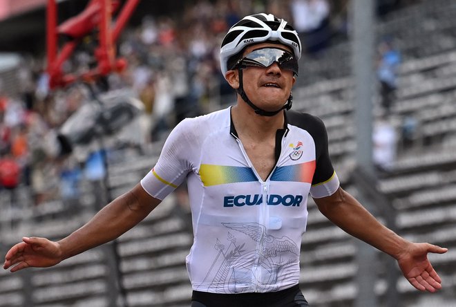 Richard Carapaz je prvi ekvadorski olimpijski zmagovalec. FOTO: Greg Baker/AFP