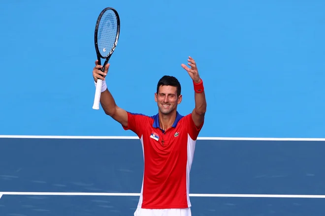 Novak Đoković je teniški turnir odprl s pričakovano zmago proti Bolivijcu Hugu Dellienu, potem pa se je sproščal v telovadnici. FOTO: Mike Segar/Reuters