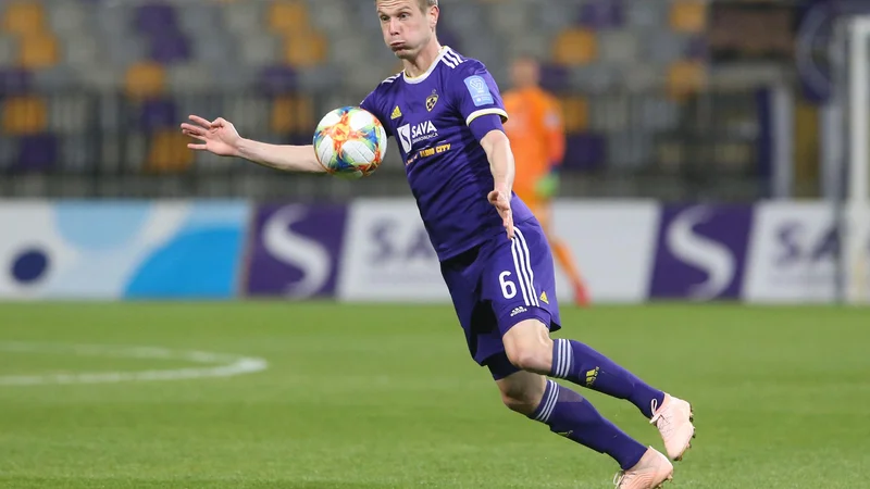 Fotografija: Kapetan Aleks Pihler se je odrezal z dvojčkom golov za Maribor. FOTO: Tadej Regent/Delo