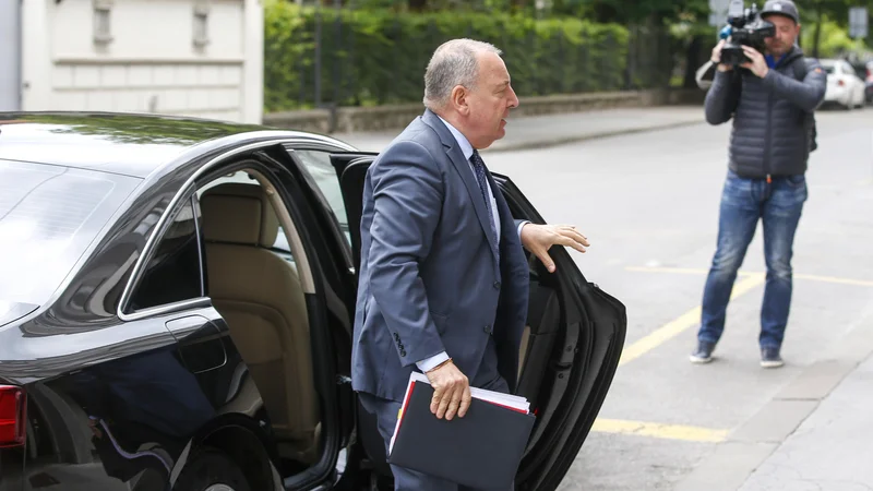 Fotografija: Slovenija si lahko iz sklada za okrevanje in odpornost kmalu obeta prvih 231 milijonov prvih plačil, minister Šircelj priliv napoveduje že poleti. FOTO: Matej Družnik/Delo