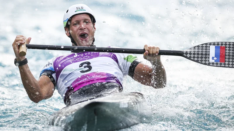 Fotografija: Benjamin Savšek ni skrival navdušenja po vrhunskem finalnem nastopu. FOTO: Anže Malovrh/STA