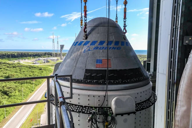 Boeingov CST-100 starliner je v letu in pol doživel posodobitve, ki so jih zahtevali pri Nasi. FOTO: John Grant/Boeing