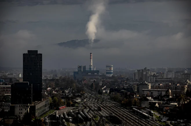 Skrb vzbujajoče je, da je slovenski dan okoljskega dolga vsako leto bližje svetovnemu dnevu Zemlje, 22. aprila. FOTO: Voranc Vogel/Delo
