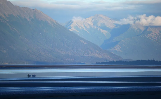 Žarišče potresa je bilo 91 kilometrov jugovzhodno od mesta Perryville, ki leži približno 800 kilometrov od največjega aljaškega mesta Anchorage. FOTO: Streeter Lecka/AFP