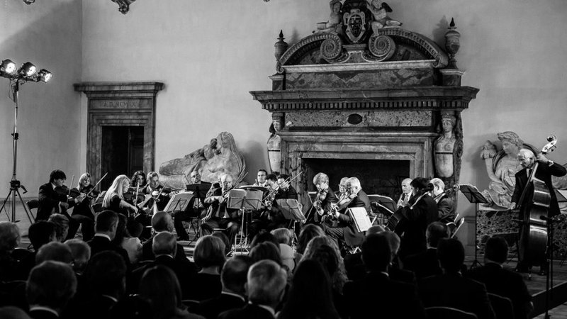 Fotografija: Rimski filharmoniki se ne želijo zapirati v ozke okvire glasbenih sladokuscev, ampak se skušajo približati širšemu občinstvu. FOTO: I Filarmonici di Roma/Avditorij Portorož