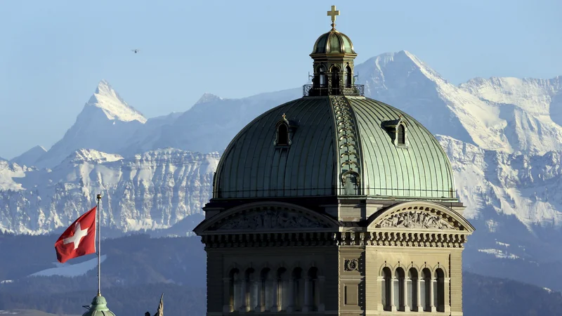 Fotografija: Švica je ne glede na vse del Evrope. FOTO: Thomas Hodel/Reuters