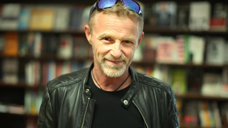 Fotografija: Jo Nesbø piše vse bolj kompleksne kriminalne drame, Kraljestvo je vredna grške tragedije. FOTO: Eržen Jure/Delo