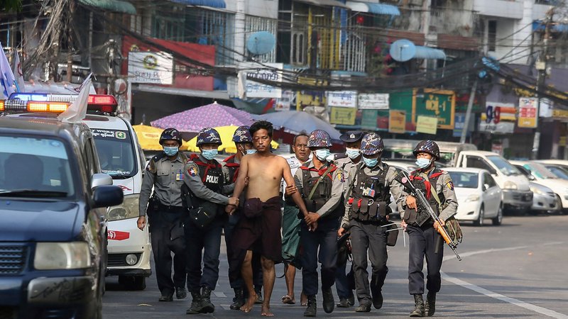 Fotografija: Vojaška hunta je krvavo zatrla proteste za demokracijo. FOTO: Str/AFP